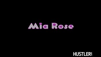 Mia Ros...