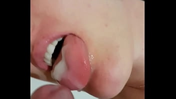 mouth cum